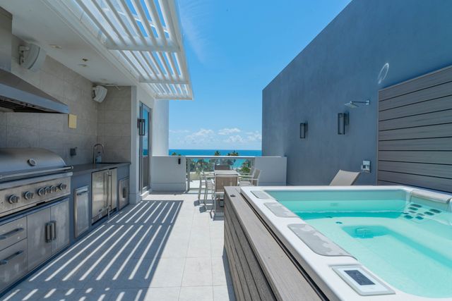 5 Story Condo W/ King Bed Jacuzzi W/ Ocean View! image 4