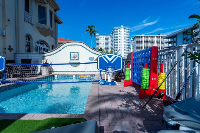 Best Lux Home With Games/Concierge On The Water  10 Min 2 Beach! image 44
