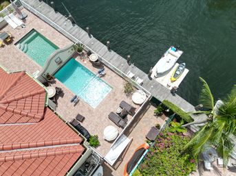 Best Lux Home With Games/Concierge On The Water  10 Min 2 Beach! image 2