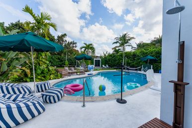 Best Central Lux Villa W/ Services, Games & Sauna! image 50
