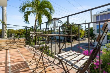 Best Central Beach House W/ Water Sport Services! image 49