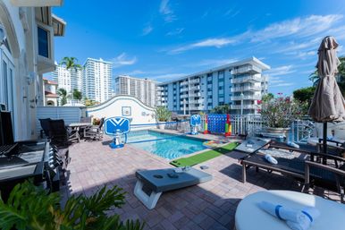 Best Lux Home With Games/Concierge On The Water  10 Min 2 Beach! image 39