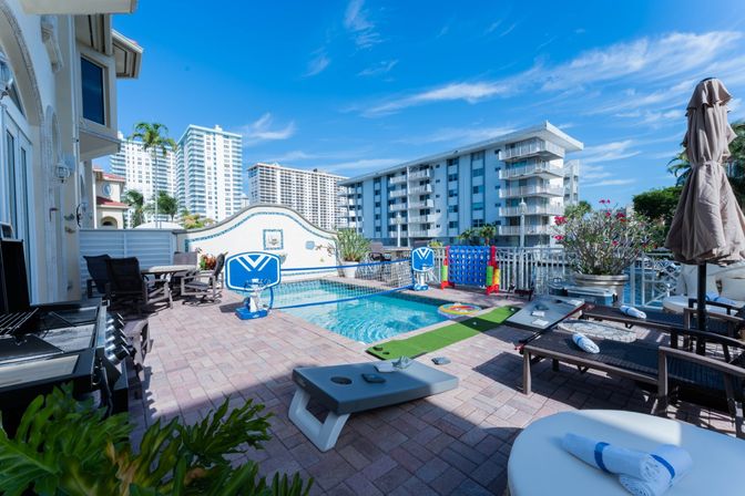 Best Lux Home With Games/Concierge On The Water  10 Min 2 Beach! image 39
