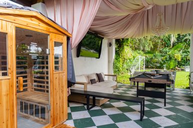 Best Central Lux Villa W/ Services, Games & Sauna! image 51