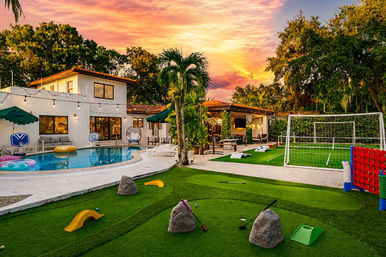 Best Central Lux Villa W/ Services, Games & Sauna! image 49