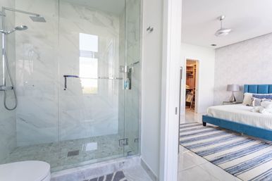 5 Story Condo W/ King Bed Jacuzzi W/ Ocean View! image 30