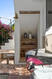 Best Central Beach House W/ Water Sport Services! image 47
