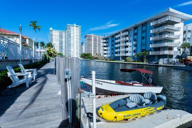 Best Lux Home With Games/Concierge On The Water  10 Min 2 Beach! image 58
