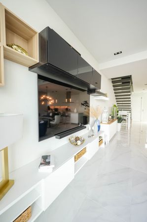 5 Story Condo W/ King Bed Jacuzzi W/ Ocean View! image 10
