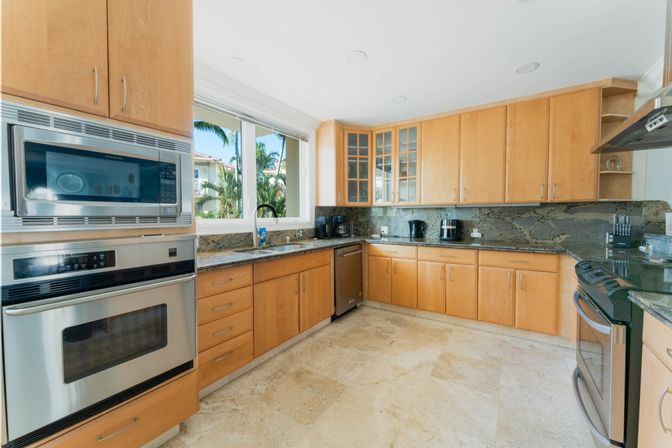 Best Lux Home With Games/Concierge On The Water  10 Min 2 Beach! image 68