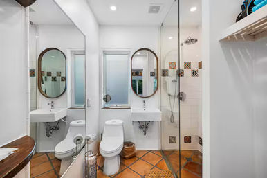 Best Central Beach House W/ Water Sport Services! image 15