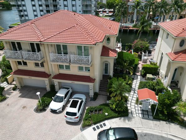 Best Lux Home With Games/Concierge On The Water  10 Min 2 Beach! image 10