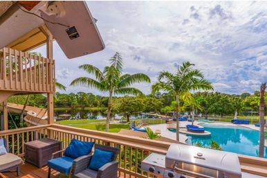 2 Home Sport Complex W/ Private Lake & Theater! image 34