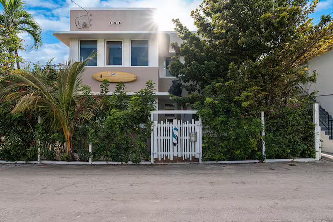 Best Central Beach House W/ Water Sport Services! image 4