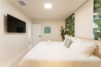 Resort Style Home W/ Heated Pool, Games and Concierge Services! image 11
