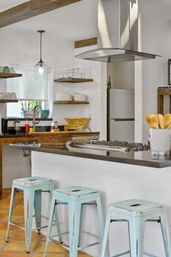 Best Central Beach House W/ Water Sport Services! image 8