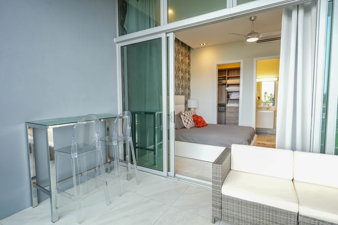 5 Story Condo W/ King Bed Jacuzzi W/ Ocean View! image 36