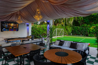 Best Central Lux Villa W/ Services, Games & Sauna! image 6