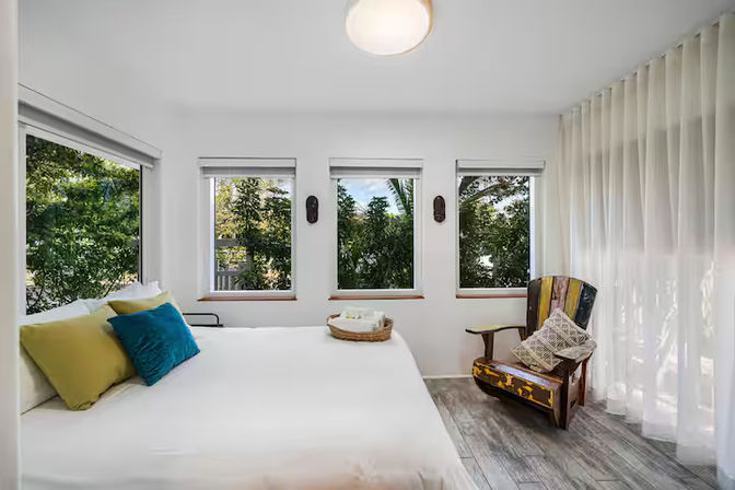 Best Central Beach House W/ Water Sport Services! image 20