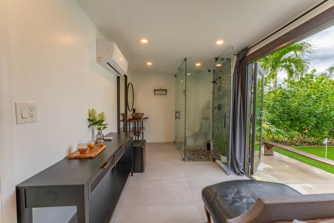 Best Central Lux Villa W/ Services, Games & Sauna! image 19