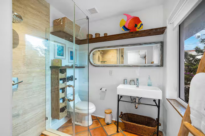 Best Central Beach House W/ Water Sport Services! image 16
