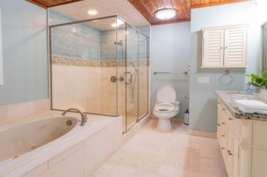 2 Home Sport Complex W/ Private Lake & Theater! image 42