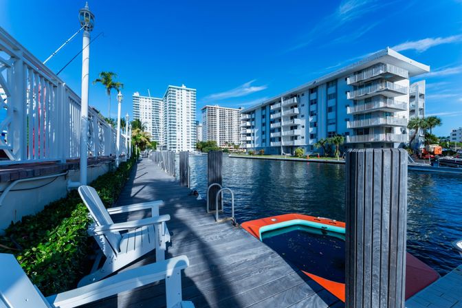 Best Lux Home With Games/Concierge On The Water  10 Min 2 Beach! image 59