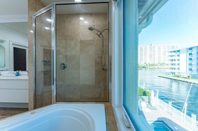 Best Lux Home With Games/Concierge On The Water  10 Min 2 Beach! image 82