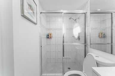 Best Lux Home With Games/Concierge On The Water  10 Min 2 Beach! image 91