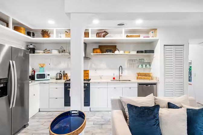 Best Central Beach House W/ Water Sport Services! image 34
