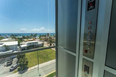 5 Story Condo W/ King Bed Jacuzzi W/ Ocean View! image 20
