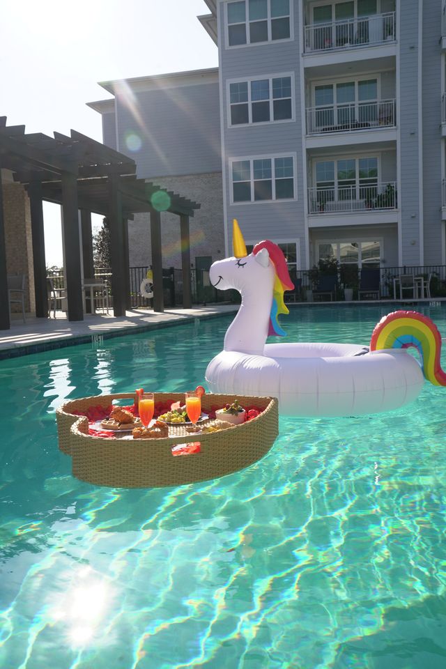 Floating Brunch Experience in Your Charleston Pool image 4