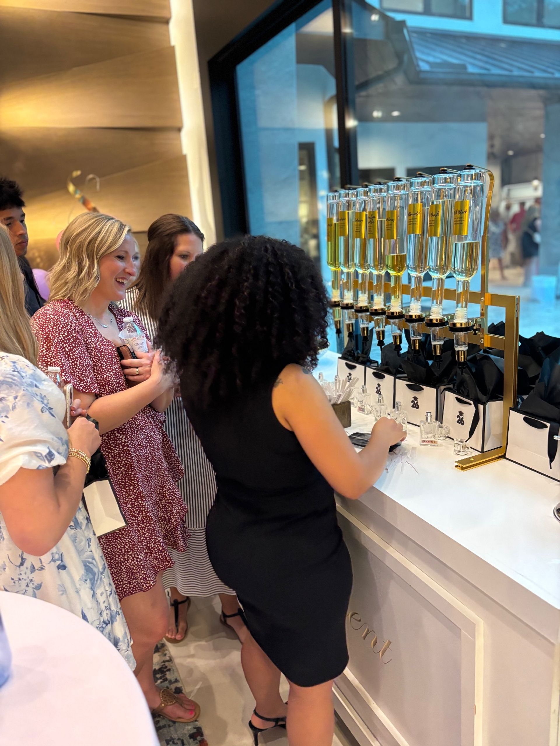Luxe Fragrance Blend Bar Experience image 1