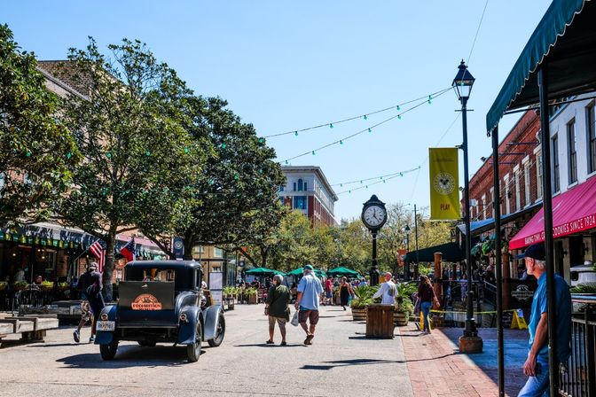 Savannah Bachelorette Sweet Treats Crawl Through the Historic District image 9