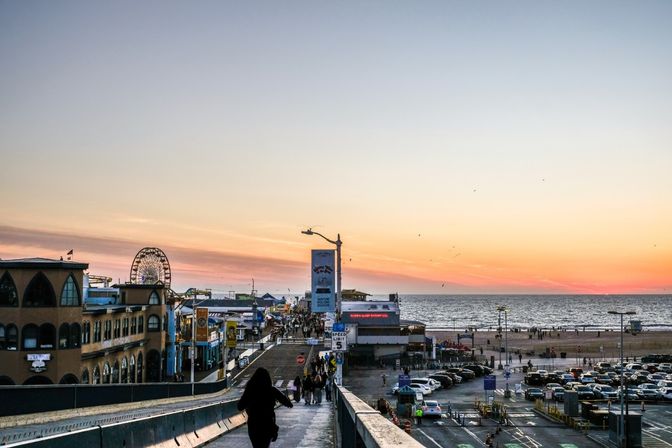 Santa Monica Bachelorette Donut Crawl, Donuts, Churros and Ice Cream by the Beach image 11