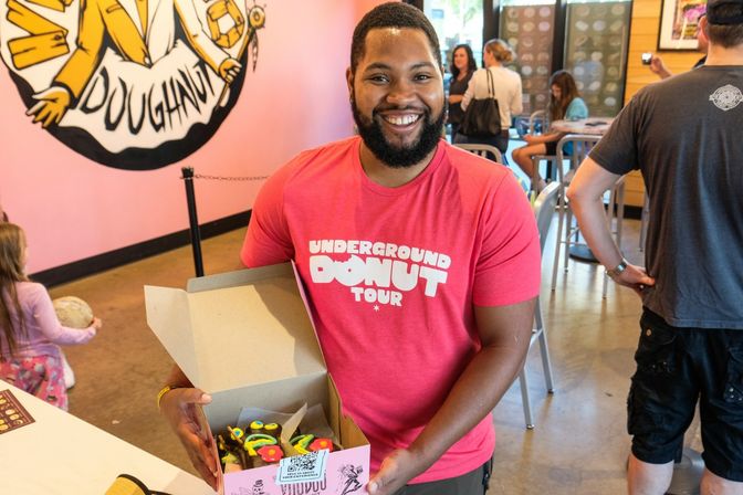 Dallas Bachelorette Sweet Treats Crawl on Lowest Greenville image 5