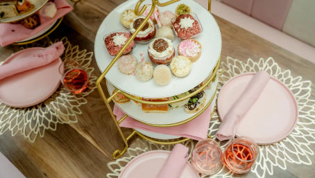 Tea Around Town Chicago: Sip, Savor & Sightsee with Afternoon Tea on a Double-Decker Bus image 6