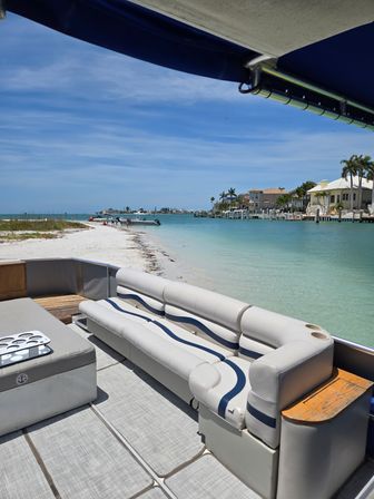 "Blue Stiletto" St. Pete Island and Sunset Boat Tours image 5
