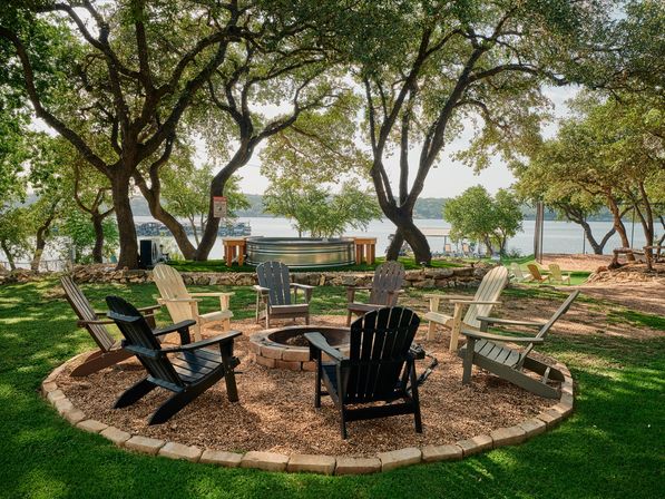 Lake Travis Waterfront Home: Sand Volleyball Court, Pool Table, Putting Green, Hot Tub/Pool & More image 7
