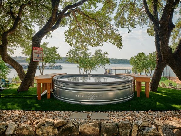 Lake Travis Waterfront Home: Sand Volleyball Court, Pool Table, Putting Green, Hot Tub/Pool & More image 8