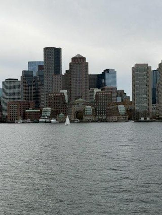 Private/Public Party Boat Tour image 4