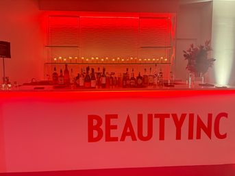 NYC’s Premier Mobile Bar Experience — Custom Cocktails Come to You! image 54