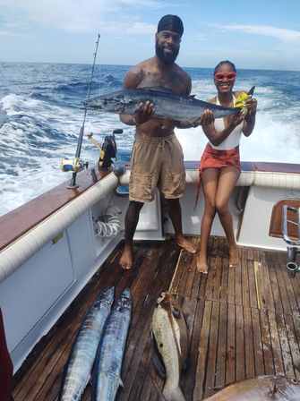 Private Sport Fishing Experience to Isla Mujeres (55ft Boat + Drinks & Equipment) image 15