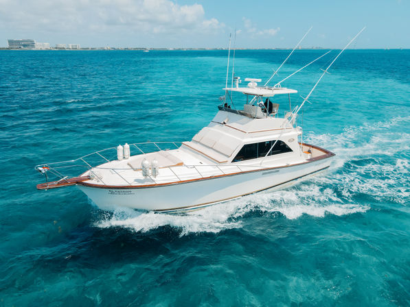 Isla Mujeres Private Yacht Day: Luxury Boat Experience image 6