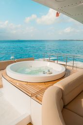 Private Luxury Yacht Experience to Isla Mujeres (100ft) image 7