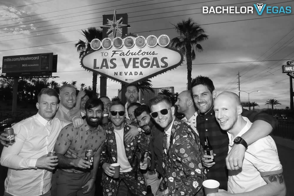 Cruisin' & Crawlin' Party Bus Packages: Vegas Bar Crawls for Bachelors & Bachelorettes image 3