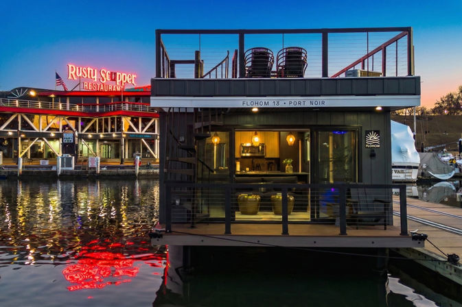Luxury Houseboat - Rooftop - Inner Harbor Skyline Views image 2