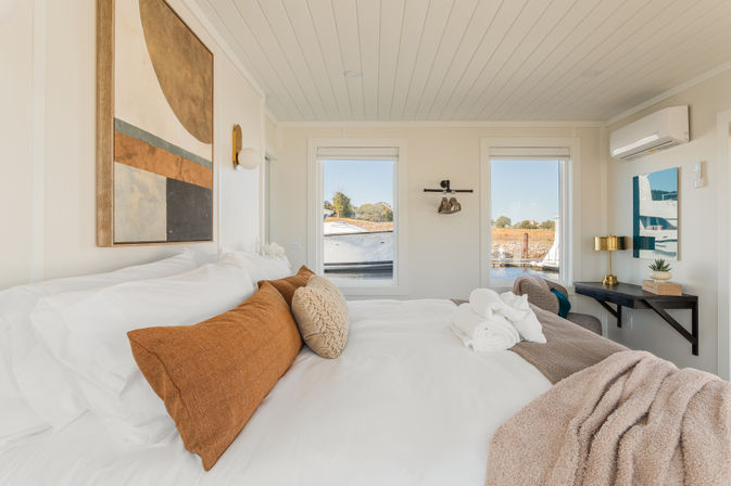 Luxury Houseboat - Pool & Rooftop - Barefoot Landing Resort image 9