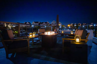 2BR Luxury Houseboat - Pool & Rooftop - Sleeps 6 image 18