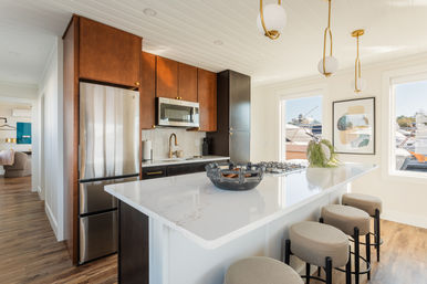 Luxury Houseboat - Pool & Rooftop - Barefoot Landing Resort image 6
